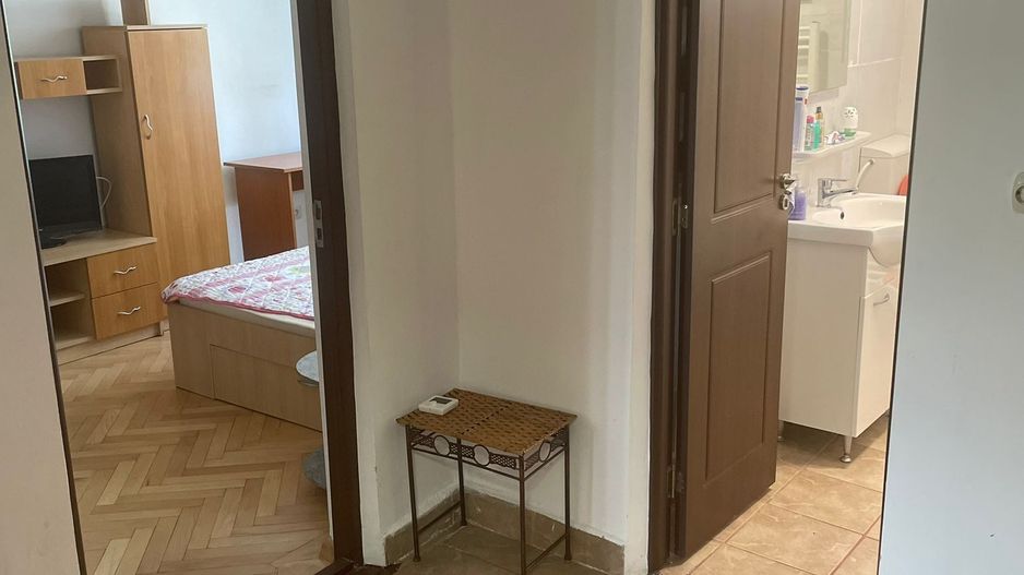 Apartament 2 Camere Decomandat | Central |  The Office | Parcare Inclusă - Poză 3
