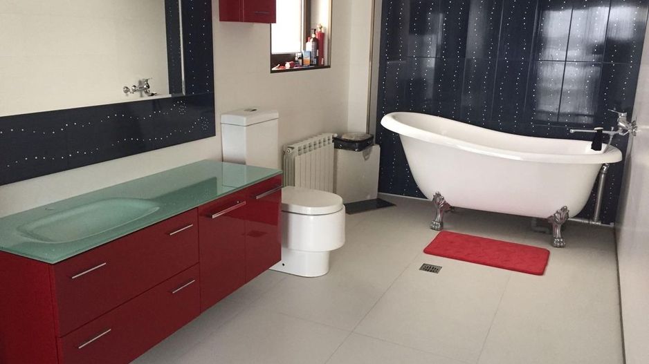 Vila spatioasa de inchiriat | 5 camere| costuri mici la intretinere - Poză 9