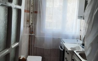 Apartament 2 camere,etaj 2,vest.disponibil - Poză 4