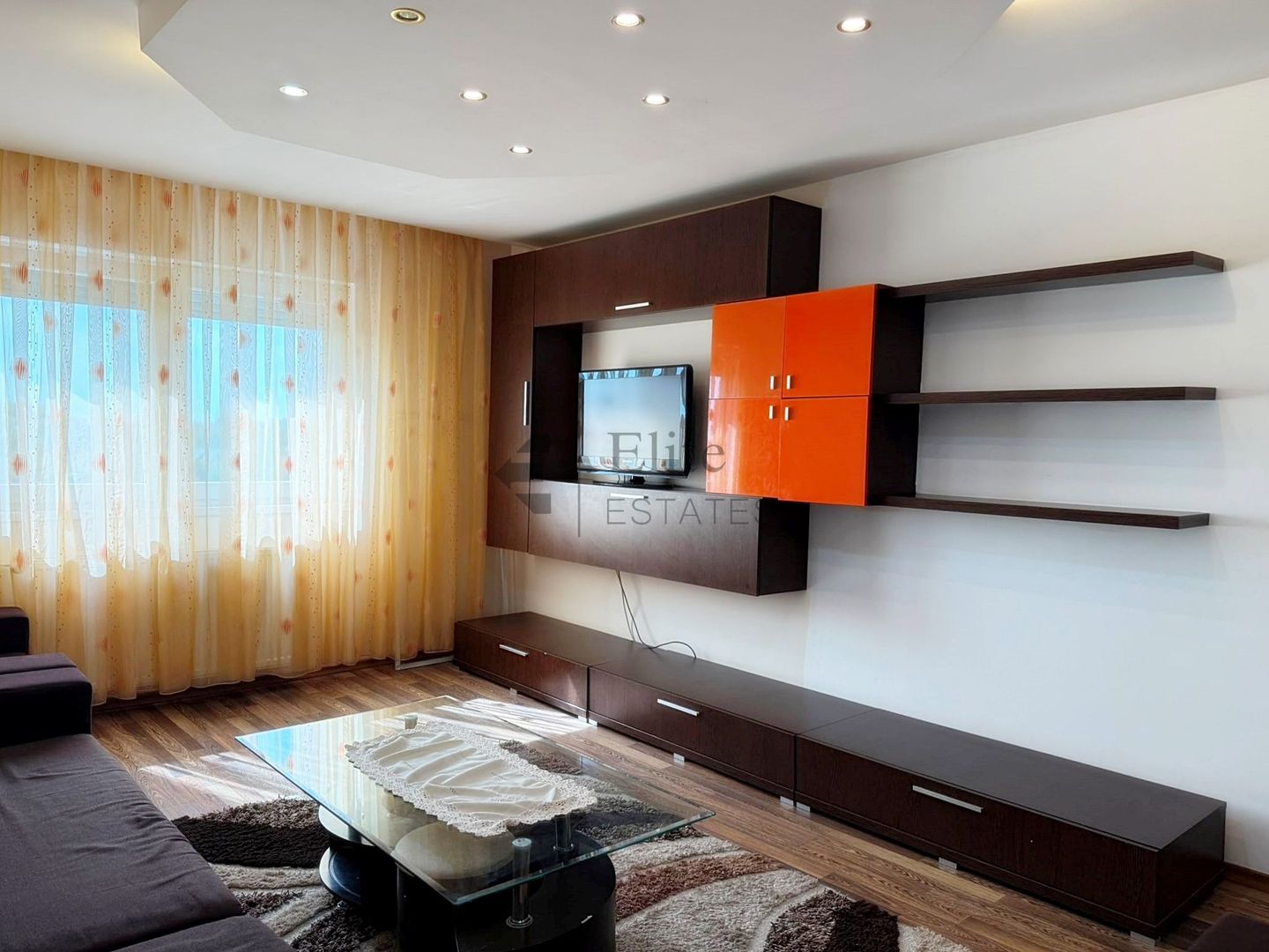 Apartament cu 3 camere de inchiriat in  Cartier Nufarul - Poză 1