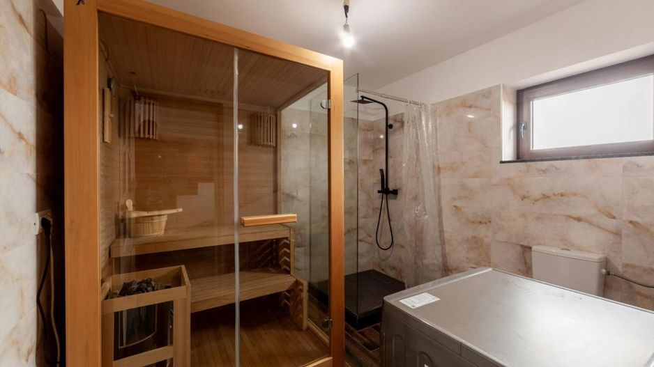 Casa moderna in Bradu - 3 camere,sauna proprie,mobilata , - Poză 4