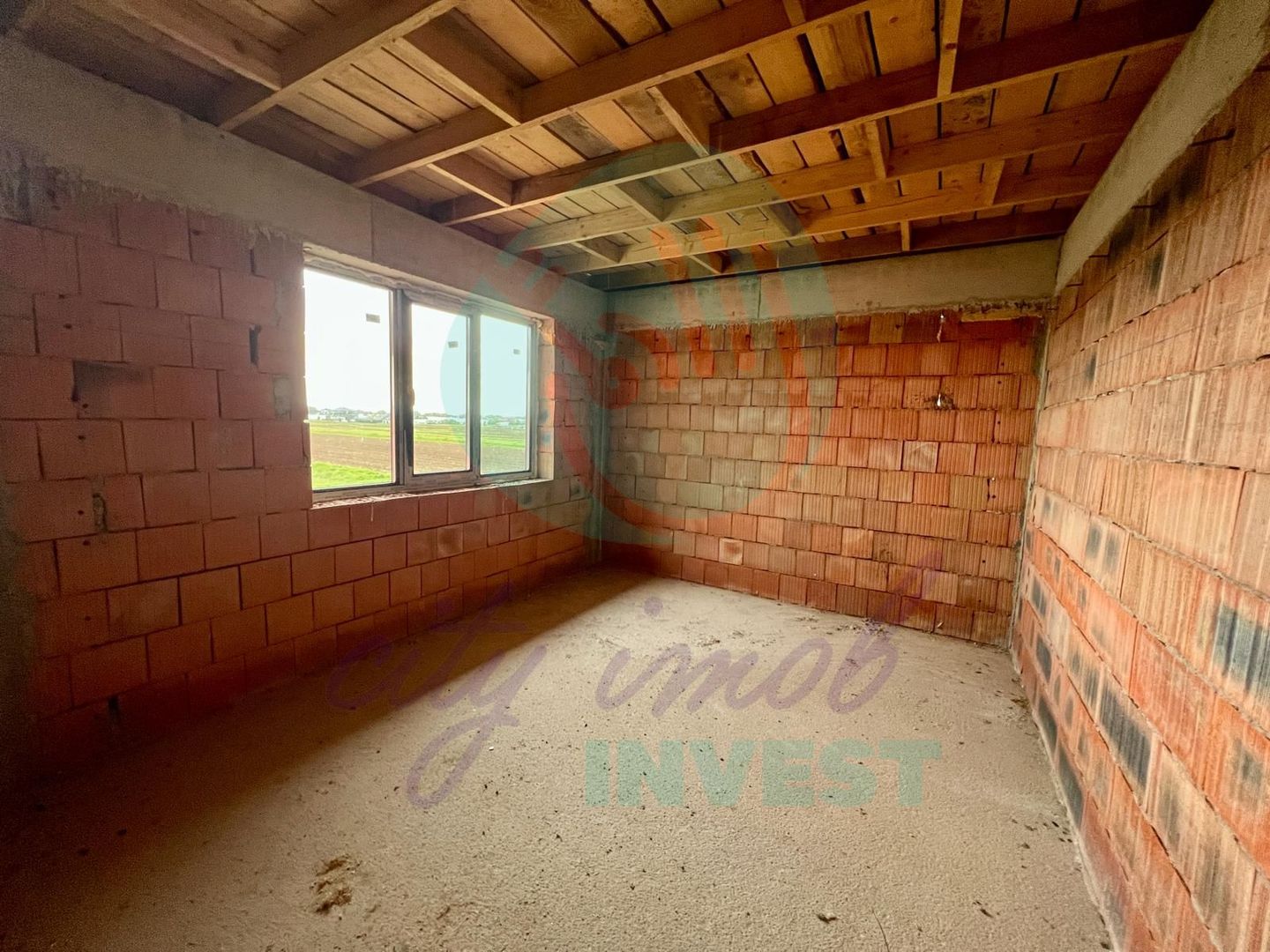 Casă la roșu P+1 | Teren 1750 mp | Dobreni-Giurgiu | Zonă liniștită - Poză 8