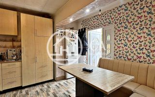 Apartament de vânzare la curte comuna cu 3 camere, Ultracentral,Oradea - Poză 3