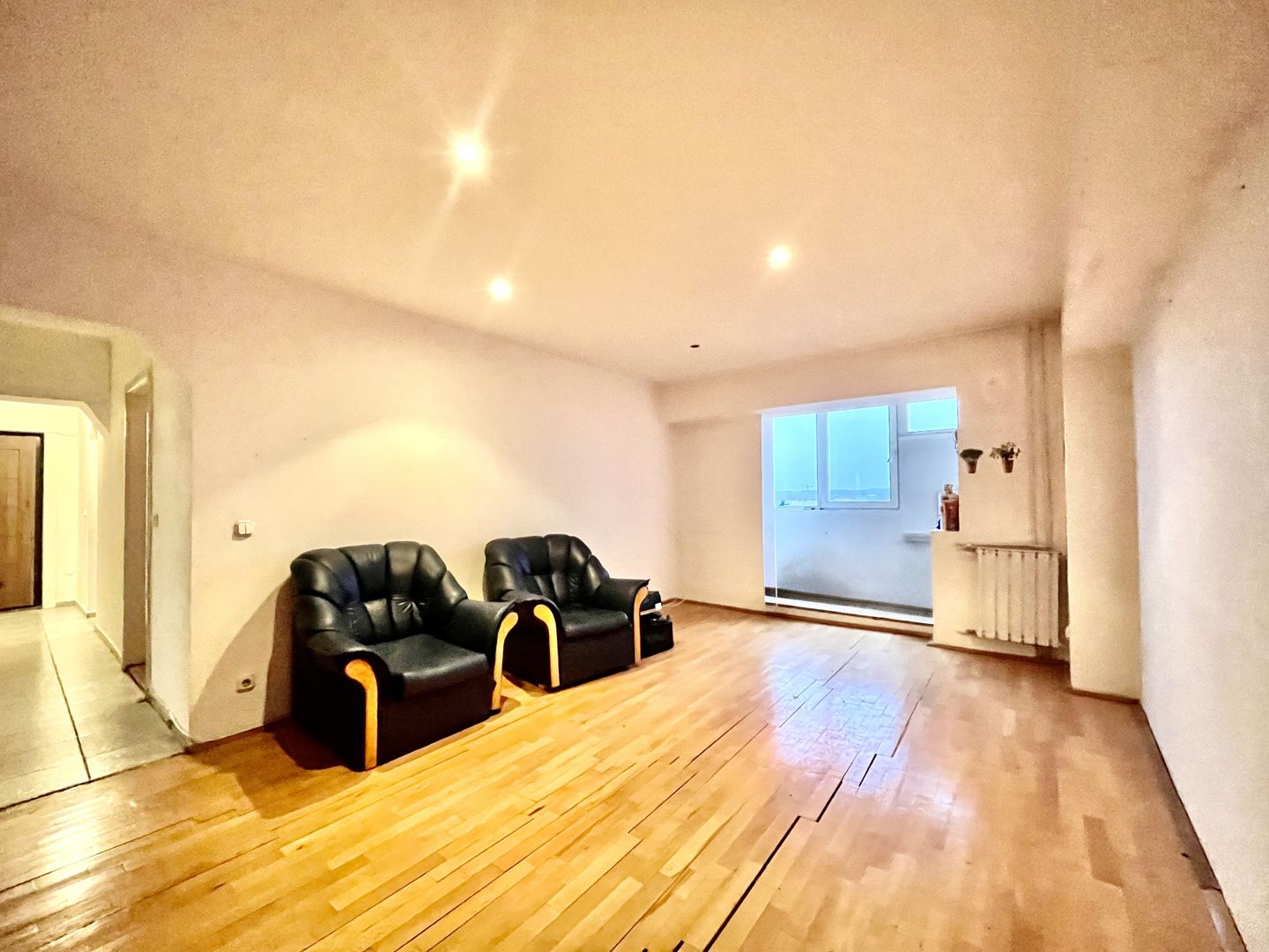 Apartament 4 camere, decomandat, bloc cu lift, lângă Fabrica de Bere - Poză 2