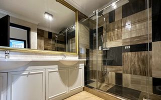 Luxury 4-Bedroom Triplex with Floating Terrace & Panoramic Views - Poză 17