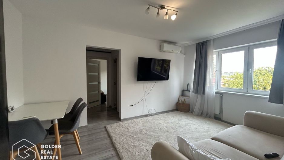 Apartament 2 camere, complet renovat, zona Centrala - Poză 1