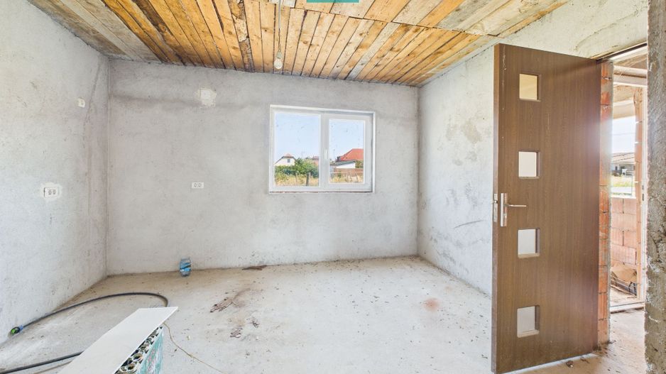 Casa la gri in Frumuseni - Poză 7