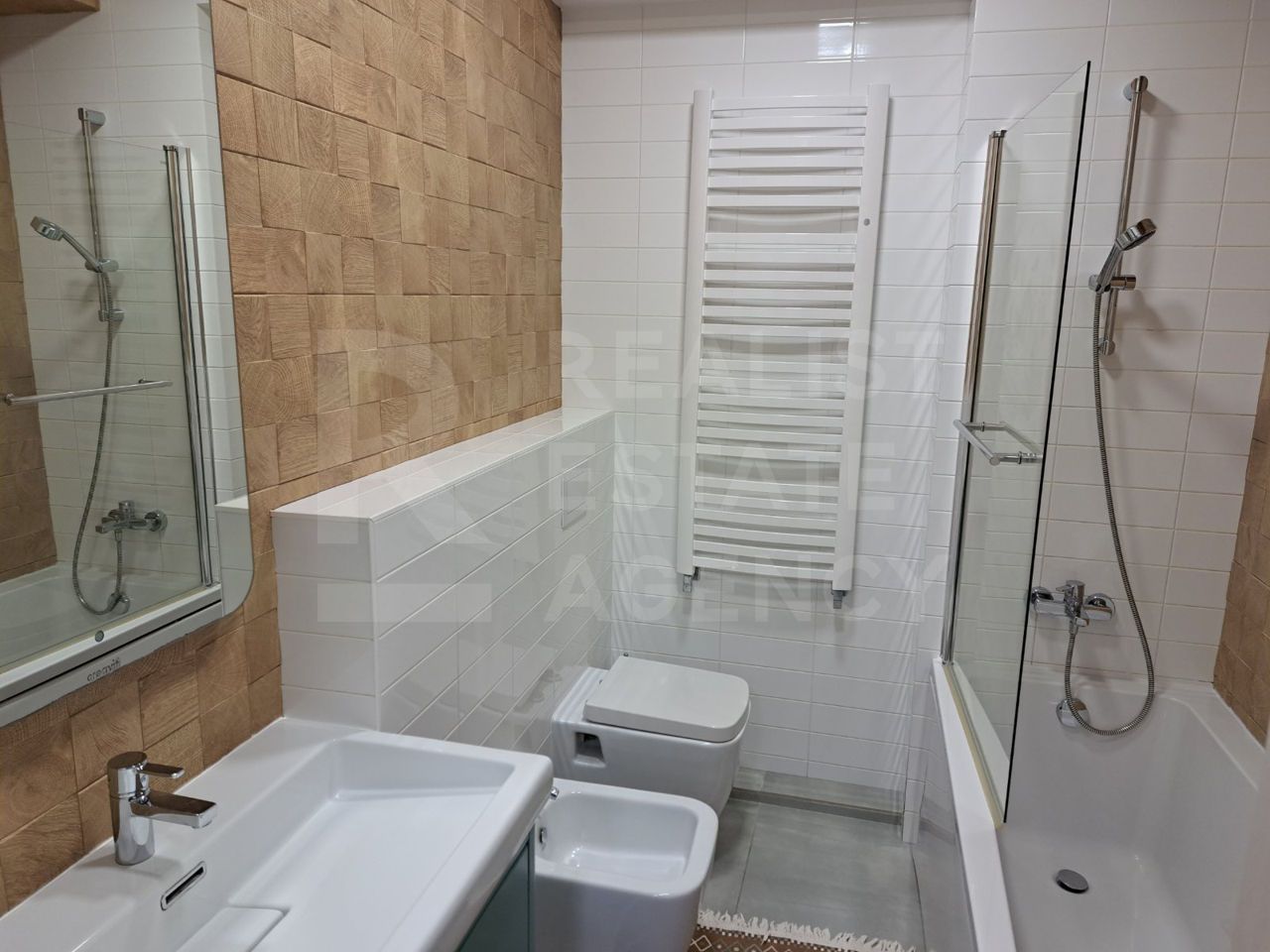 Chirie, apartament 3 camere 89 mp, str. Constantin Varnav, Telecentru - Poză 9