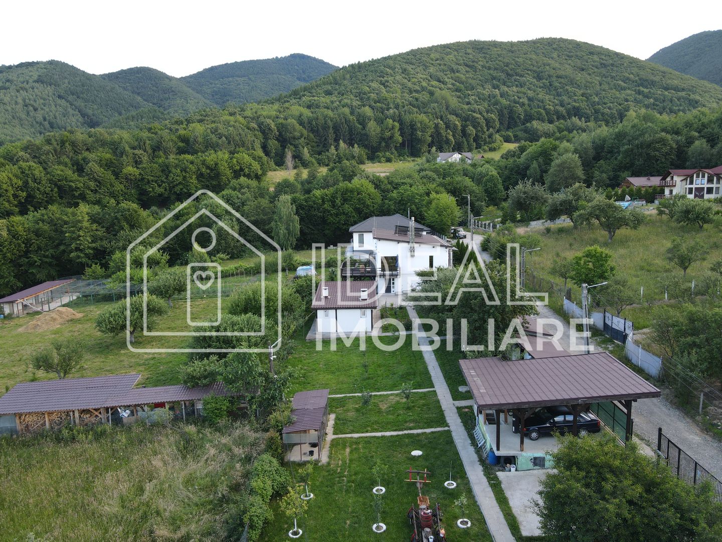 Casa de poveste cu 1.300 mp de teren, in Tocile - Poză 19