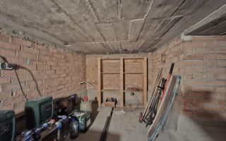 Casă complet renovată de vânzare în Amnaș – la doar 25 km de Sibiu! - Poză 45