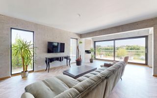 Corbeanca – Vilă Individuală cu Priveliște Superbă la Lac - Poză 2