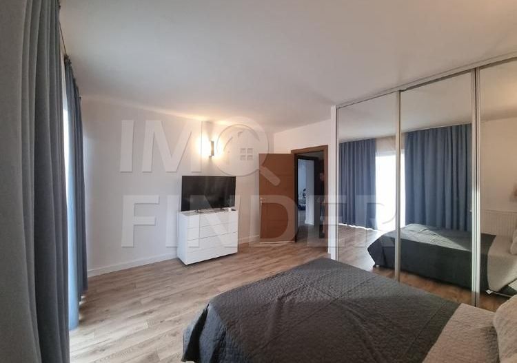 Penthouse pe 2 nivele, 5 camere, 160 mp,3 bai, 75 mp terase cu panorama superba! - Poză 3