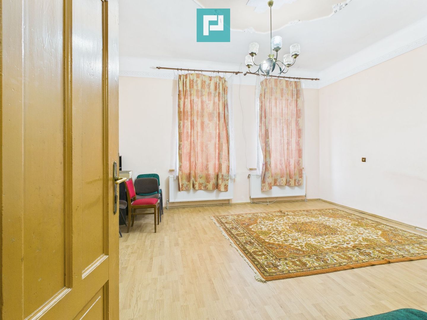 CONAC IMPRESIONANT ÎN GHIOROC - Poză 35