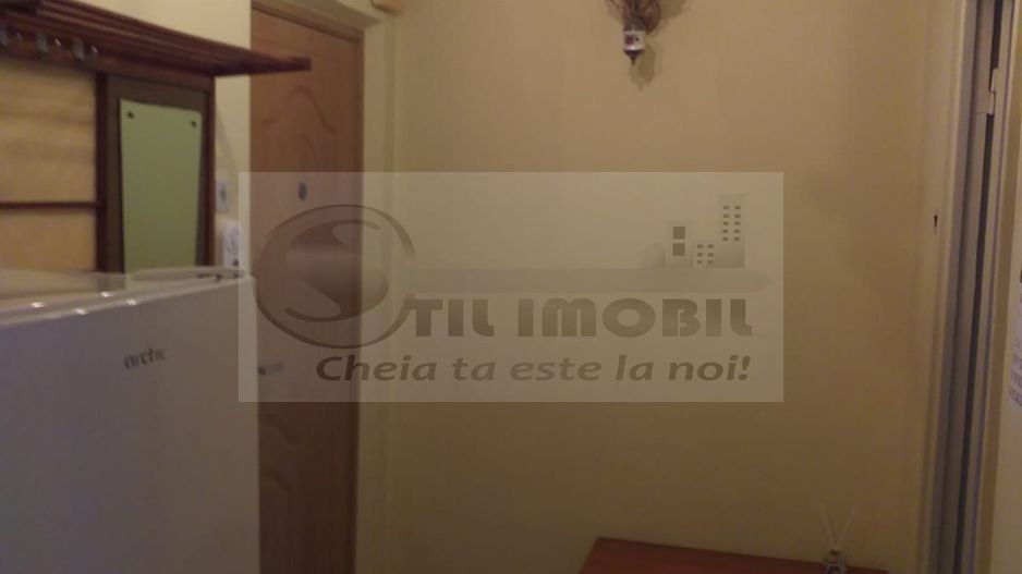 APARTAMENT 2 CAMERE- ZONA PODU ROS - 350 EURO - Poză 5