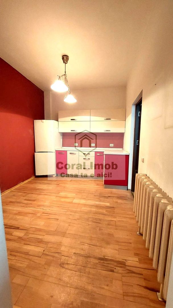 Casa de vanzare curte individuala, centrala, Lacul Tei! - Poză 8