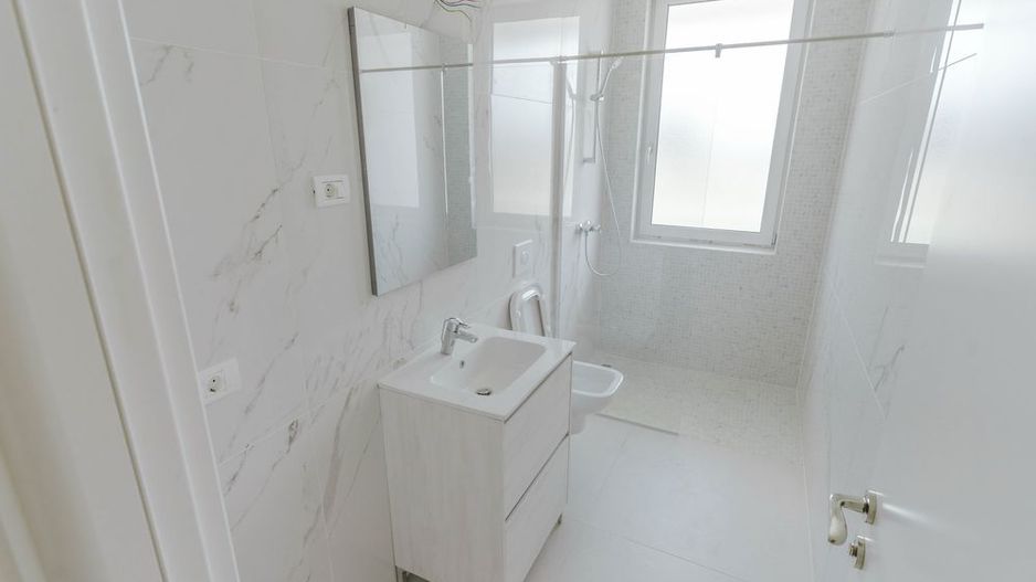 Apartament 2 camere  Torontalului bloc nou - Poză 6