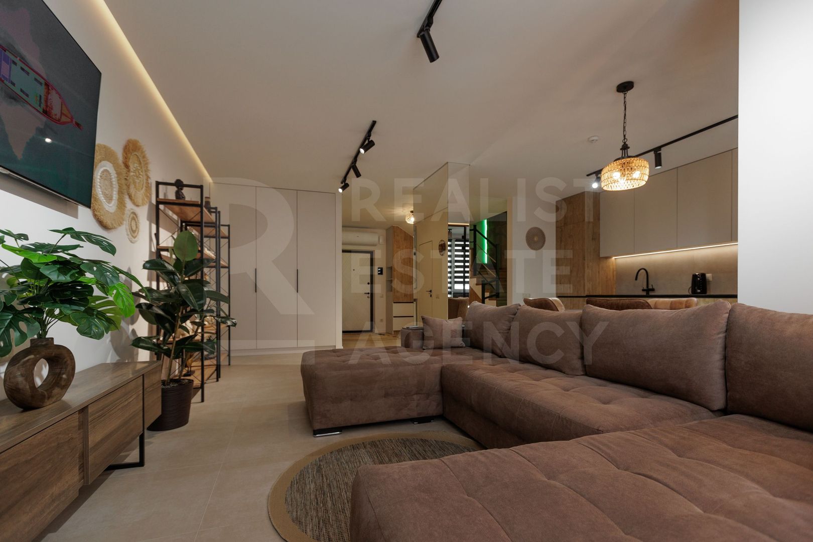 Chirie, apartament, 3 camere, strada Onisifor Ghibu, Buiucani - Poză 3