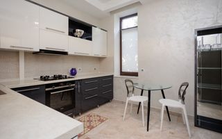 Chirie, casă 350 mp + 6 ari, str. Alexei Mateevici, Centru - Poză 3