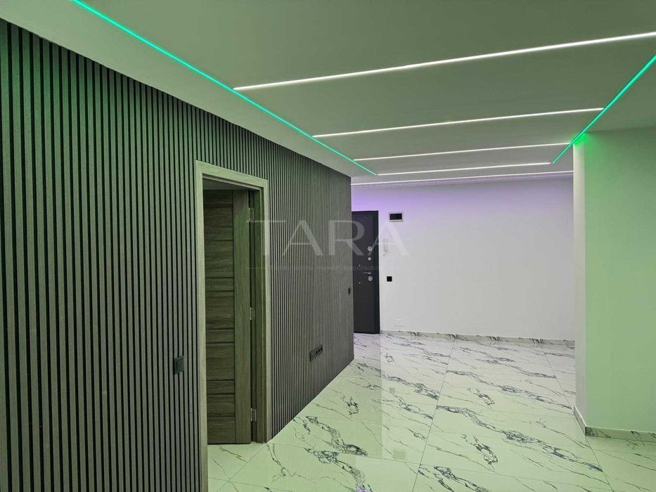 Ideal Spatiu Comercial, apartament cu terasă generoasă, în Florești. - Poză 3