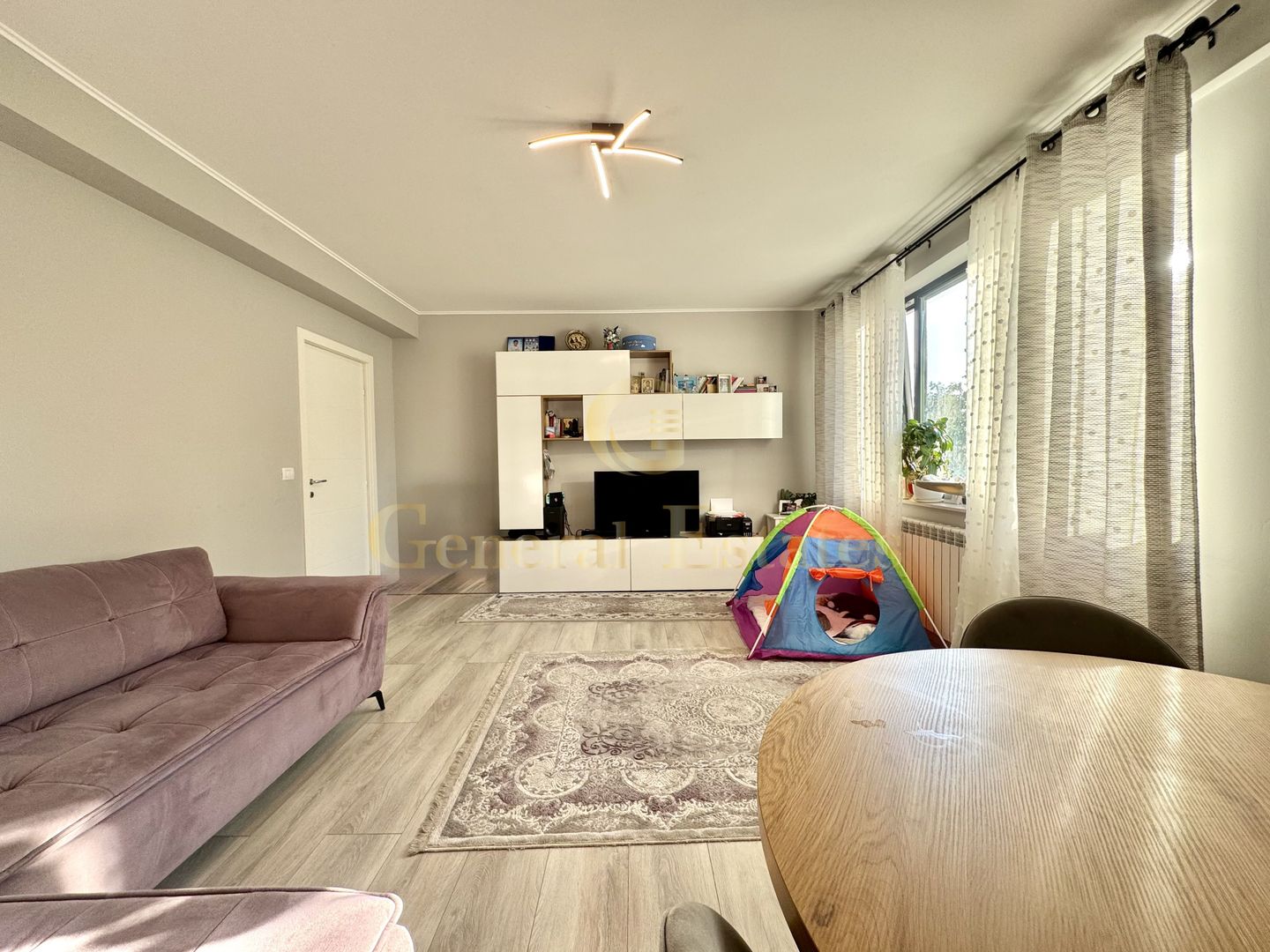 Vânzare apartament cu 2 camere - 68 m.p. Mutare imediată în Tătărași - Poză 4