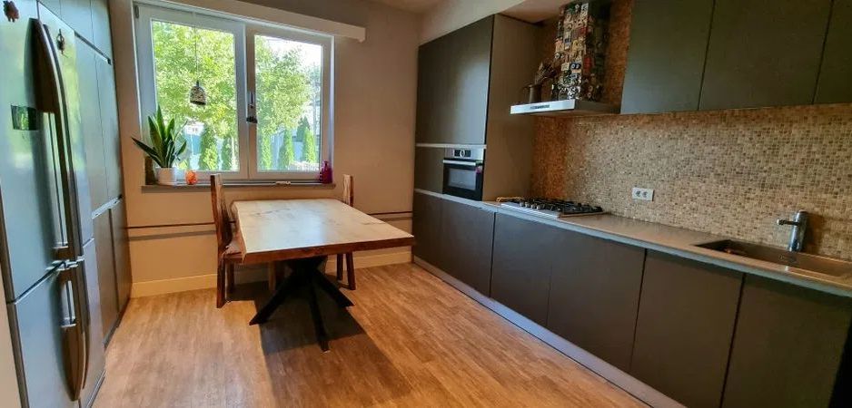 Casa, Lacul Brates - Poză 6