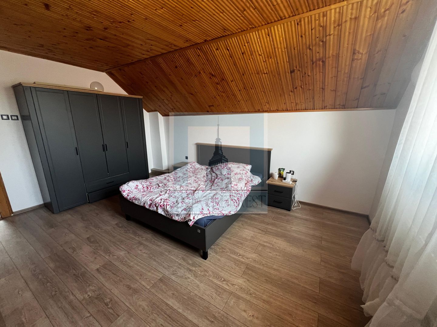 Casa /Villa 3 camere mobilata/utilata - zona Centrul Civic - Poză 9