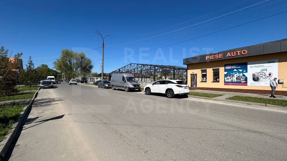 Chirie, spațiu comercial, 600 mp, strada Mihai Eminescu, Briceni - Poză 2