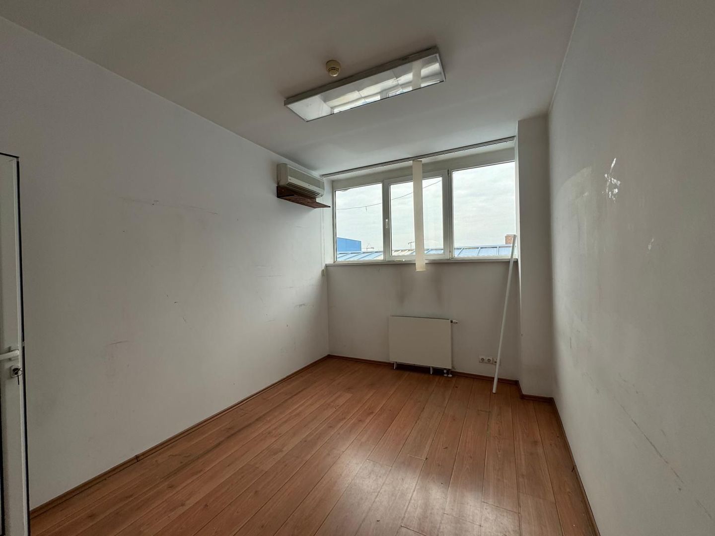 Spatiu de birouri de inchiriat | 20 parcari | Zona strazii Fabricii - Poză 6