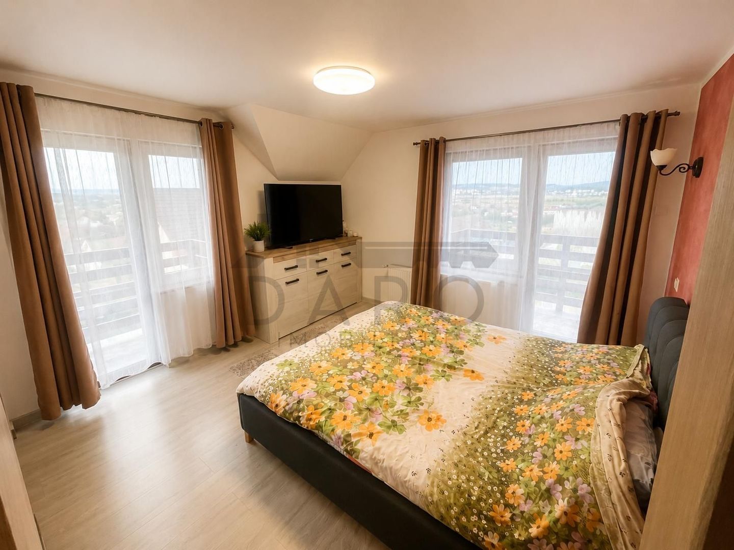 vand casa in Nazna sau schimb  cu apartament plus diferenta - Poză 2