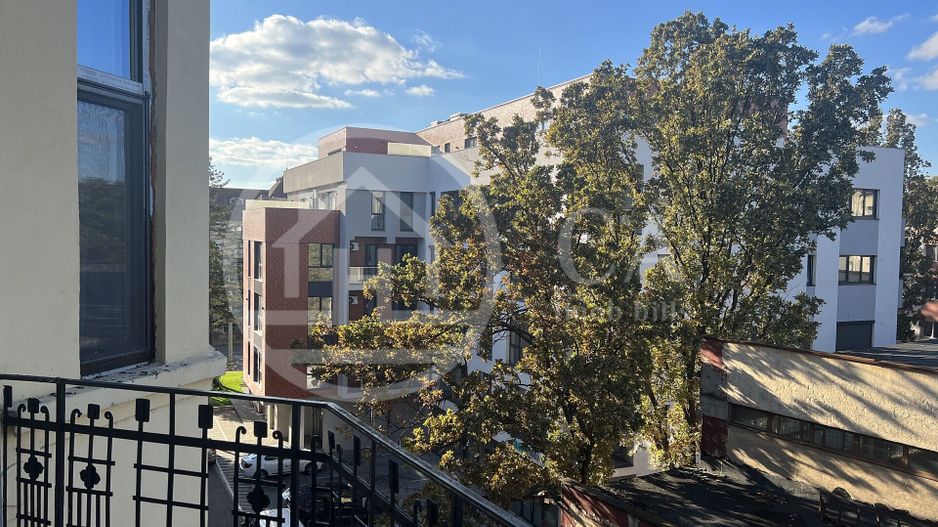 Apartament lux cu 3 camere de inchiriat zona Republicii Oradea - Poză 3