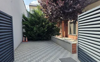 CASA INDIVIDUALA || METROU 1 MAI || LOC PARCARE + CURTE - Poză 14