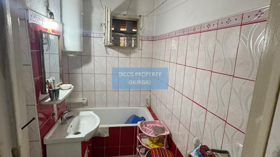 Apartament central 2 camere, parter, garaj inclus - Poză 6