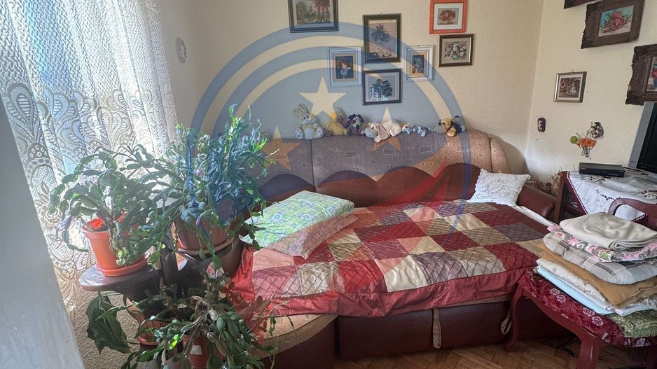 🌿 Casă cu teren 620 mp – Romanești | Liniște, acces excelent, potențial mare - Poză 7