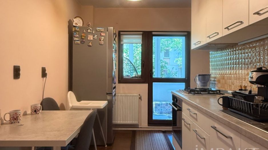 Apartament cu 2 camere decomandat etaj 1/4 Intre Lacuri - Poză 7