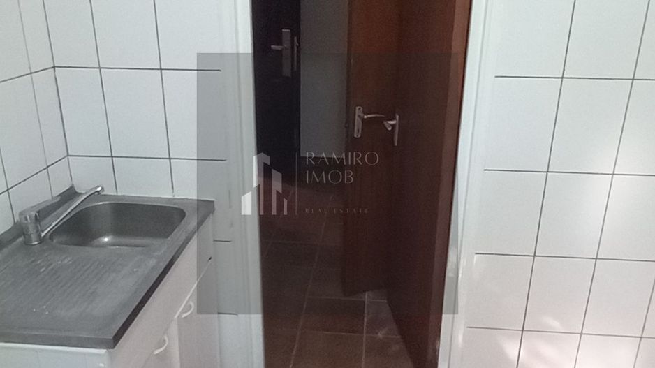 Apartament 2 camere decomandat Drumul Taberei - Poză 8