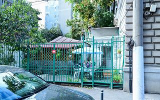 Spatiu comercial si casa de vanzare - Poză 1