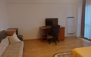 Închiriez apartament cu o camera Podul de Fier - Poză 1