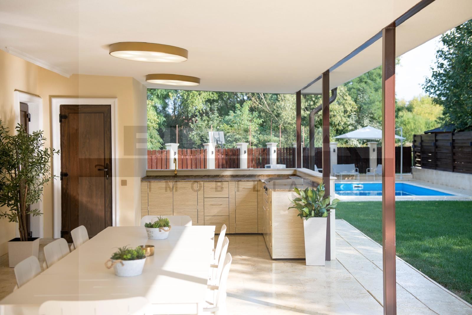 Duplex 5 camere, 300mp utili, piscina, LUX, zona Exclusivista - Poză 1