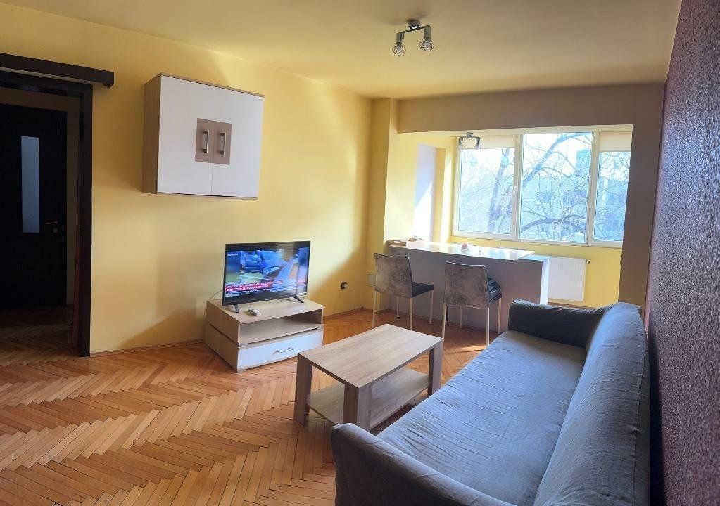Apartament de închiriat - Poză 1