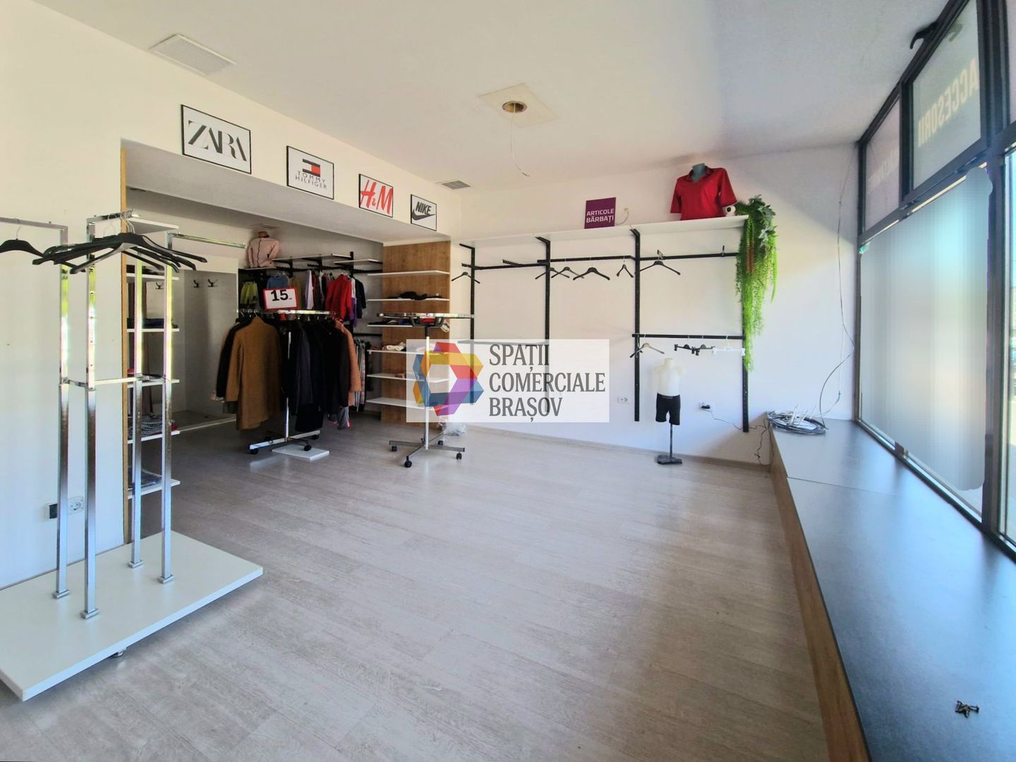 Spatiu comercial cu vad de închiriat Brasov - 60 mp  # plus-imo.ro - Poză 3