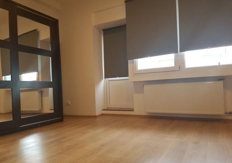 Apartament 2 camere renovat, mobilat nou, 2 min Metrou Romana - Poză 5