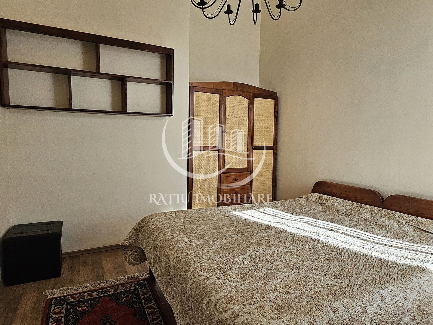 Apartament cu 4 camere | Etaj 2 | Republici | Oradea - Poză 3