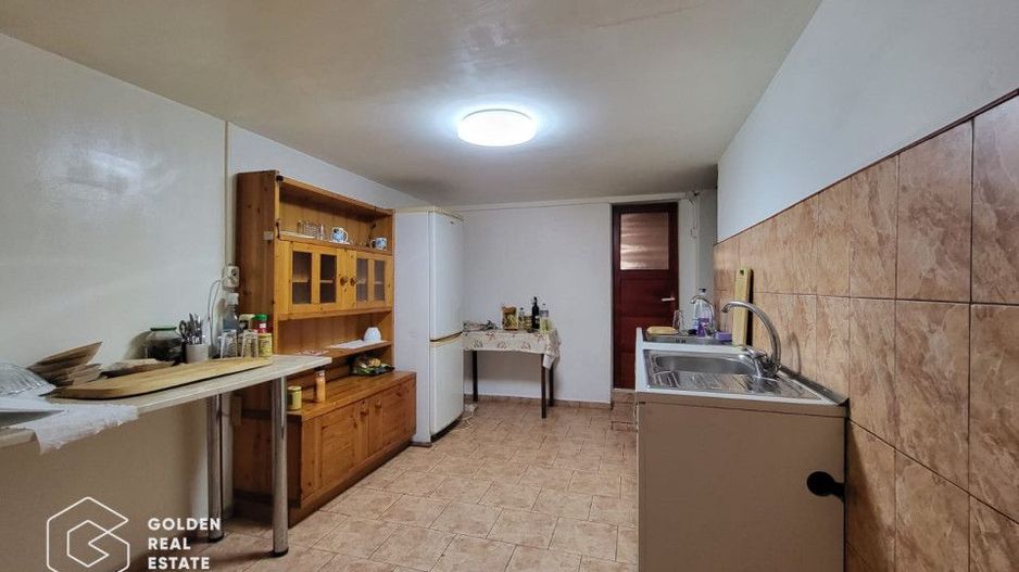 Casa de vacanta, teren 2500 mp, sat. Casoaia - Poză 9