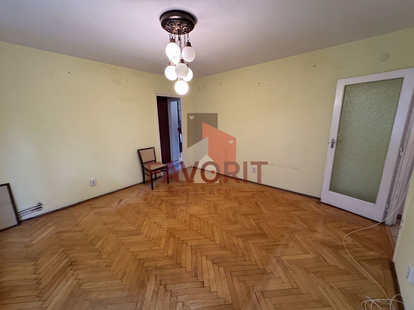 Etaj 2. Centrala proprie. La 400 m de Opera. Disponibil imediat. - Poză 3