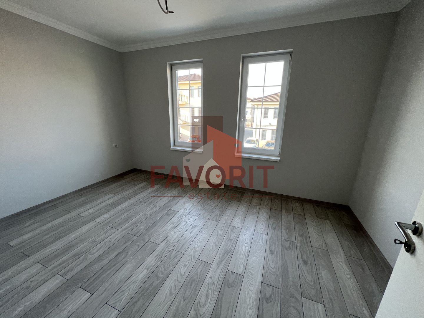 Etaj 2. Decomandat. Finisaje superioare - Poză 10