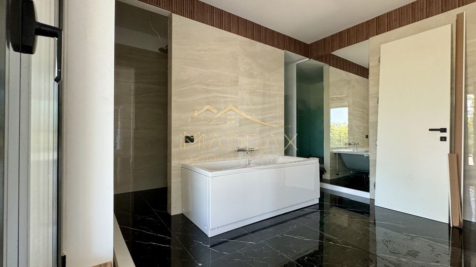 Vila cu 5 camere  *366mp* / Curte privată + piscina*315mp*/ Pipera - Lake View - Poză 63