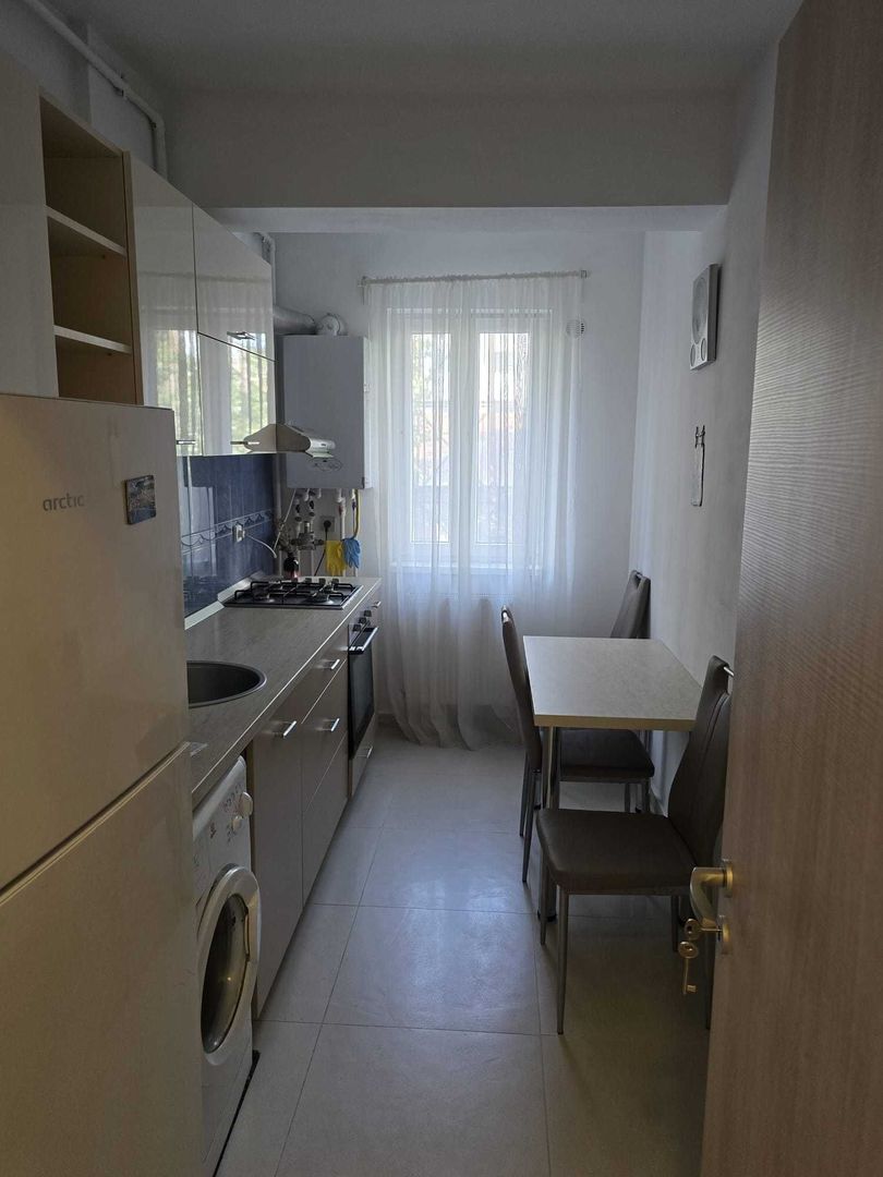 Apartament 2 camere decomandat + parcare, 10 minute metrou - Poză 6