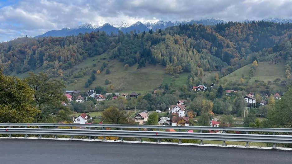 Teren extravilan cu priveliste catre Bucegi – Moieciu de Jos 4.700 mp - Poză 6