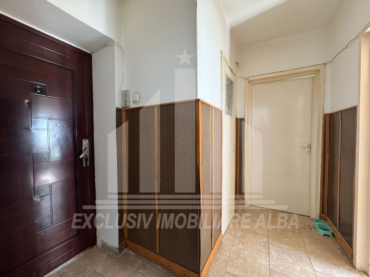 Apartament 3 camere | De vanzare | 55 mp | Etaj 1 | Cetate - Poză 3