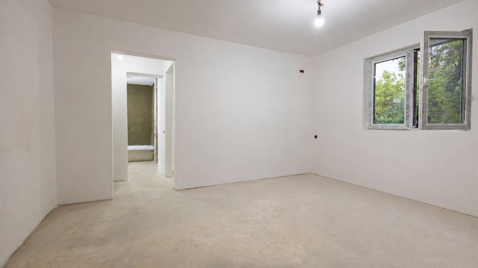 2 camere la parter, renovare avansată | Str. Argeșelu, Școala 110 - Poză 1